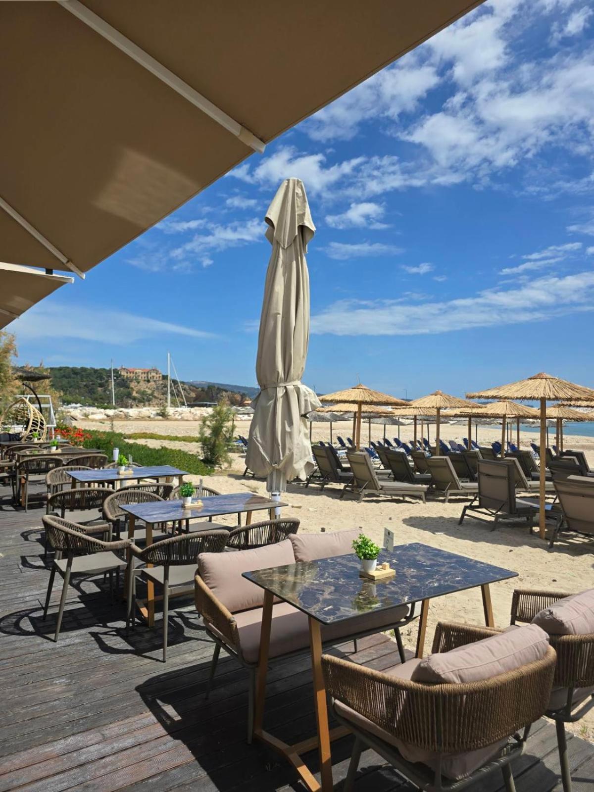 Anna Beach Suites يميناريا المظهر الخارجي الصورة